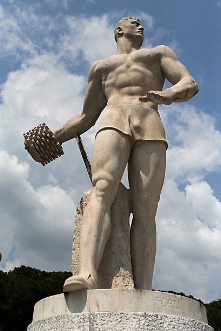 Stadio dei marmi 210